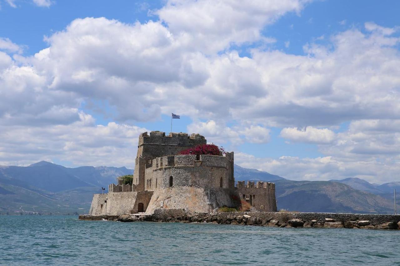 Old Town Apartment Next To Seafront Promenade Nafplion Exteriör bild